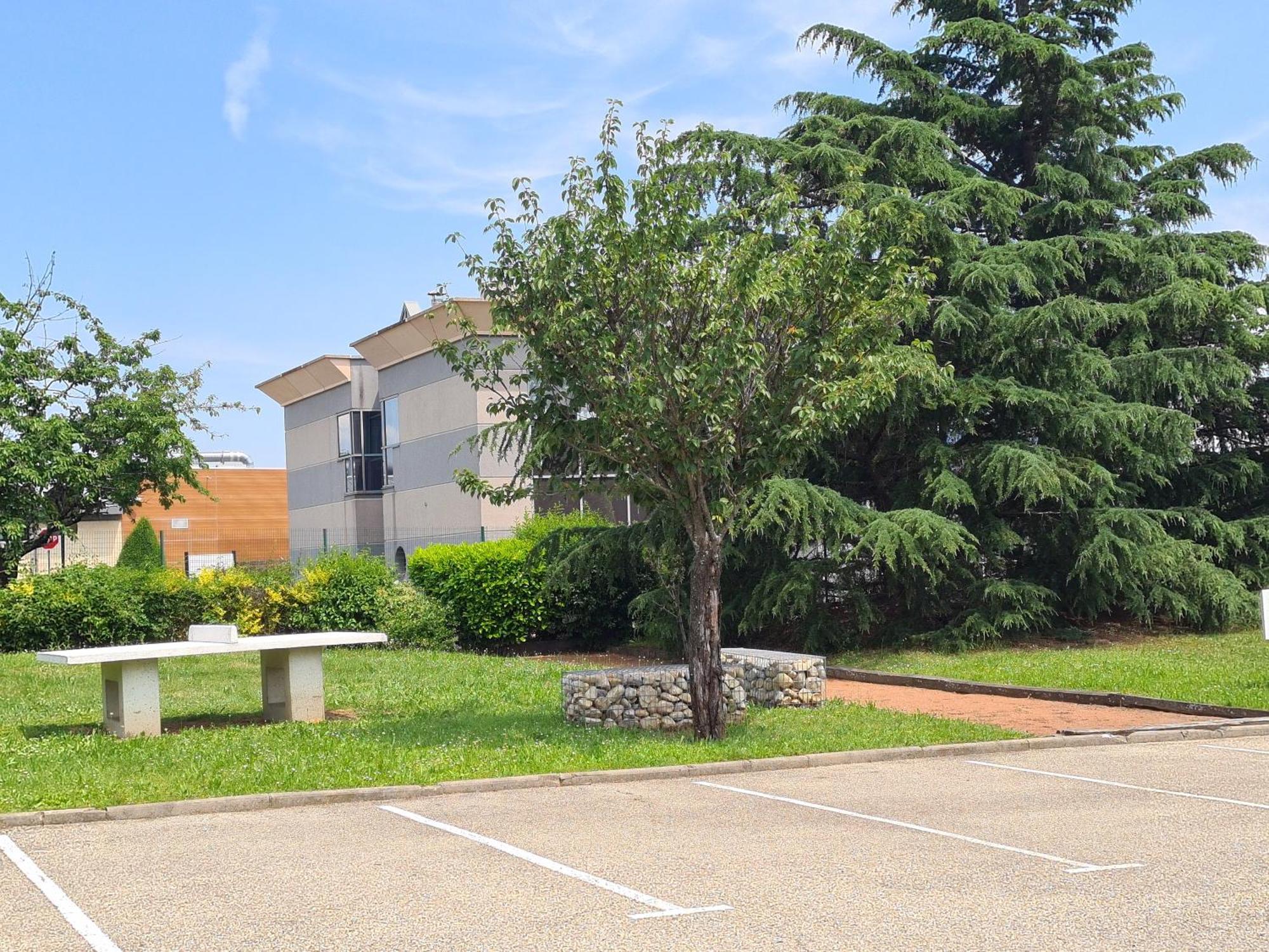 Campanile Saint-Etienne Est- Saint-Chamond Otel Dış mekan fotoğraf